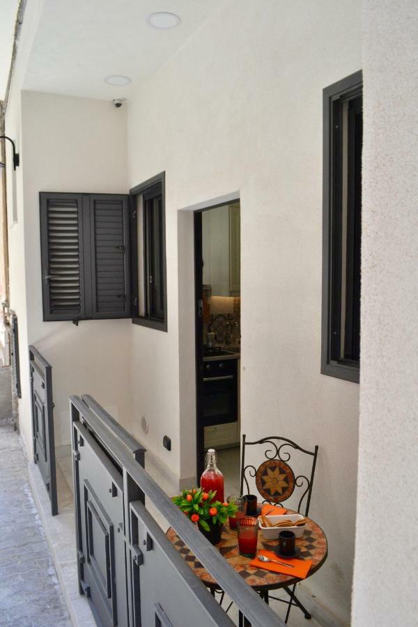 I Pupi - Sicilian Apartment Giardini Naxos Dış mekan fotoğraf