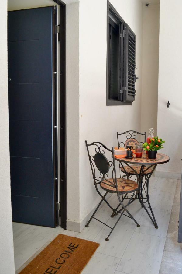 I Pupi - Sicilian Apartment Giardini Naxos Dış mekan fotoğraf